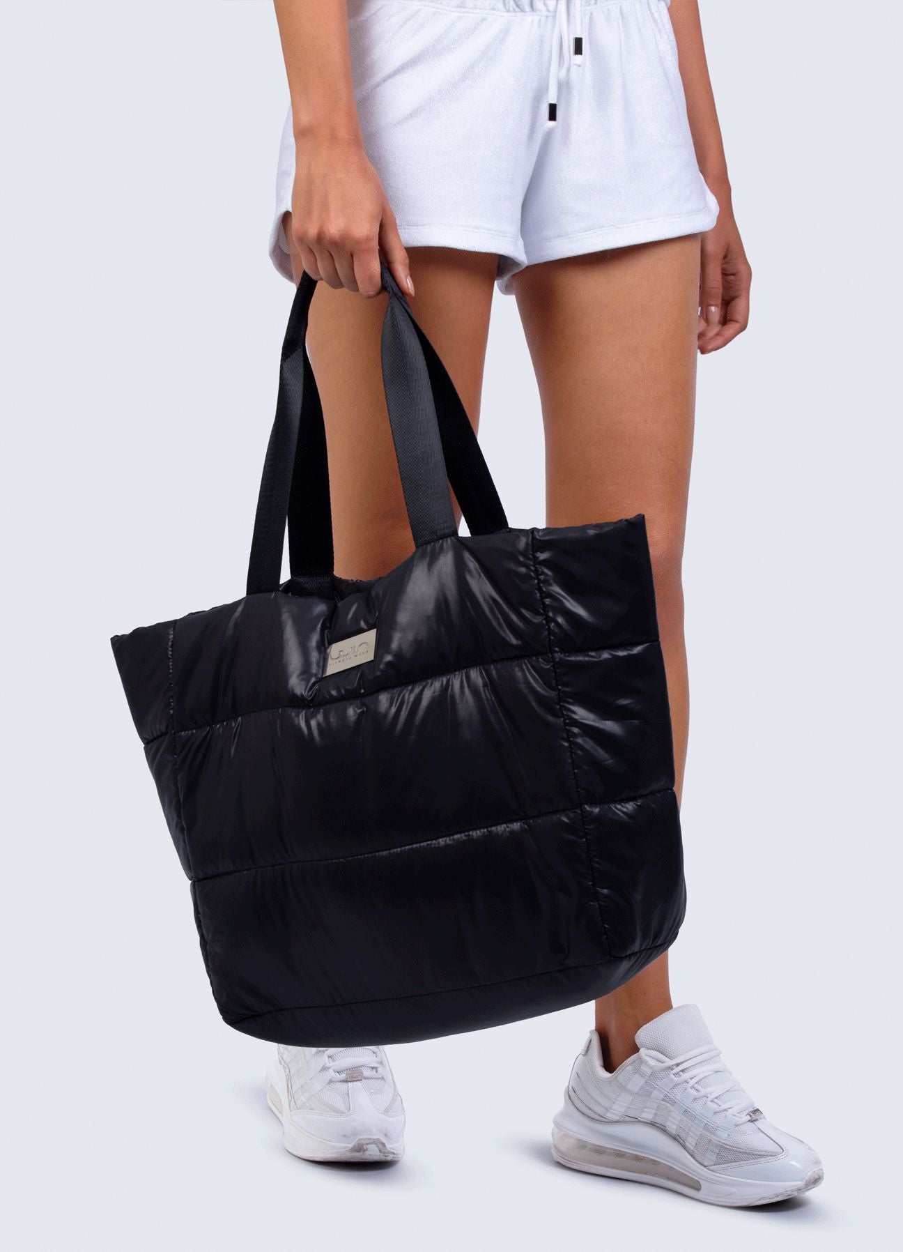 BOLSO PUFF-NEGRO ACCESORIOS WIN