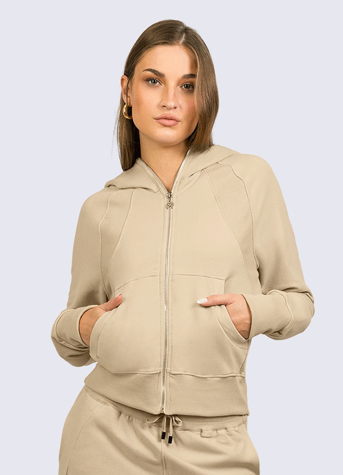 CASACA ATHLEISURE - BEIGE WIN ROPA DEPORTIVA