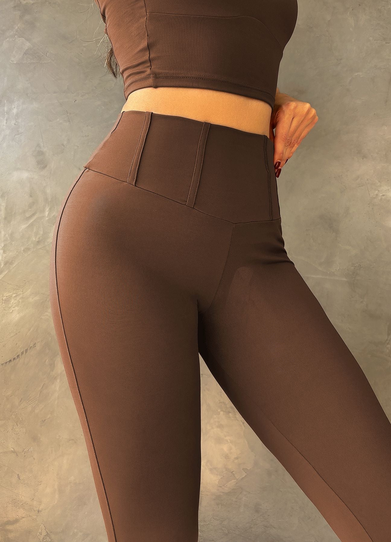 LEGGING EMANA PLAY - MARRÓN OSCURO WIN ROPA DEPORTIVA