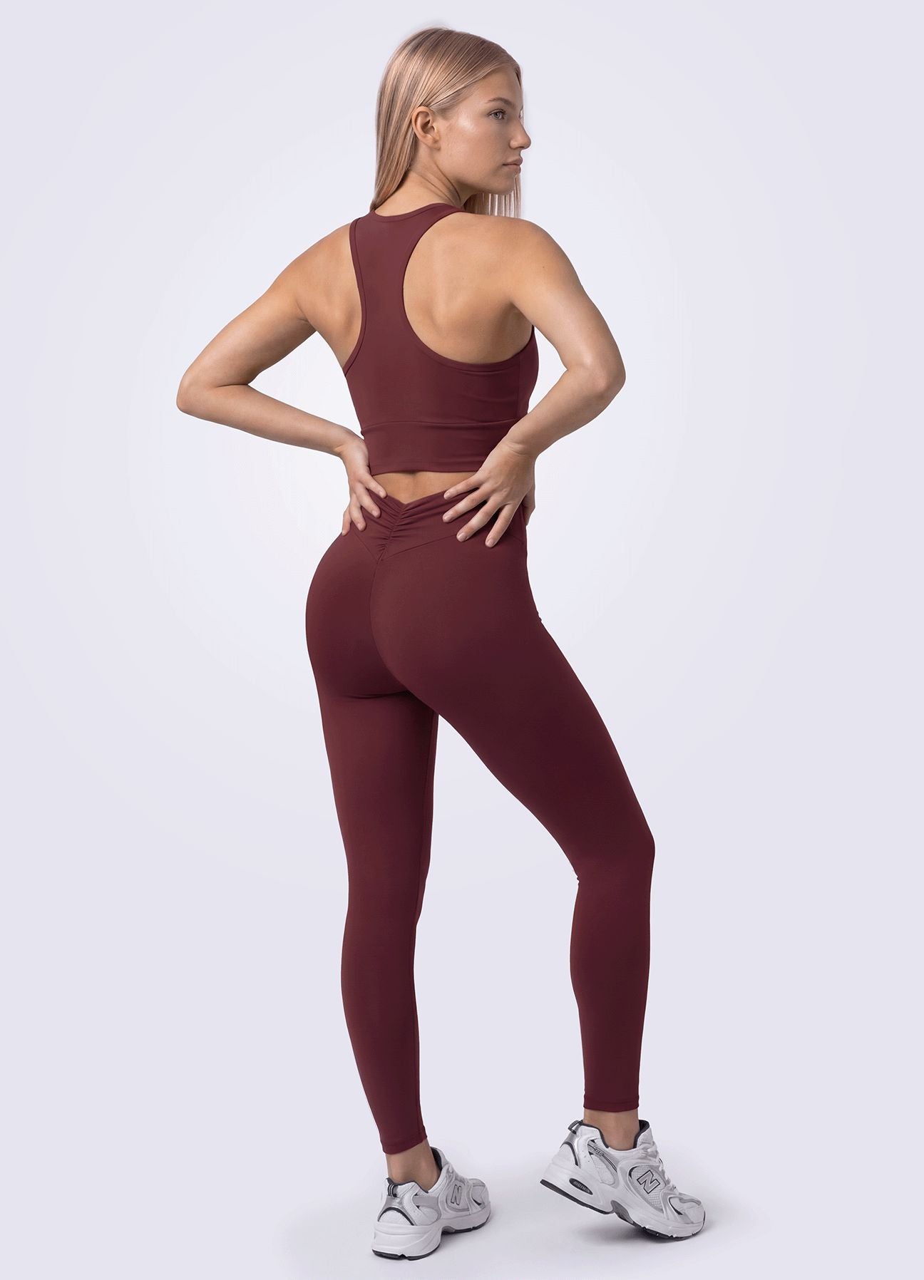 LEGGING EMANA POWER SCRUNCH - GUINDA LEGGINGS WIN ROPA DEPORTIVA