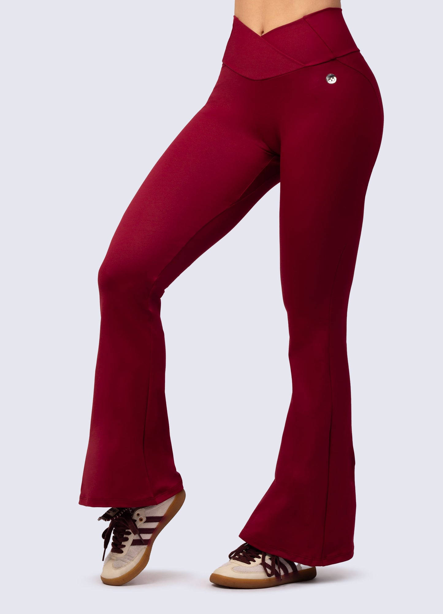 Pantalones Acampanados Rojo Oscuro | WIN ROPA DEPORTIVA