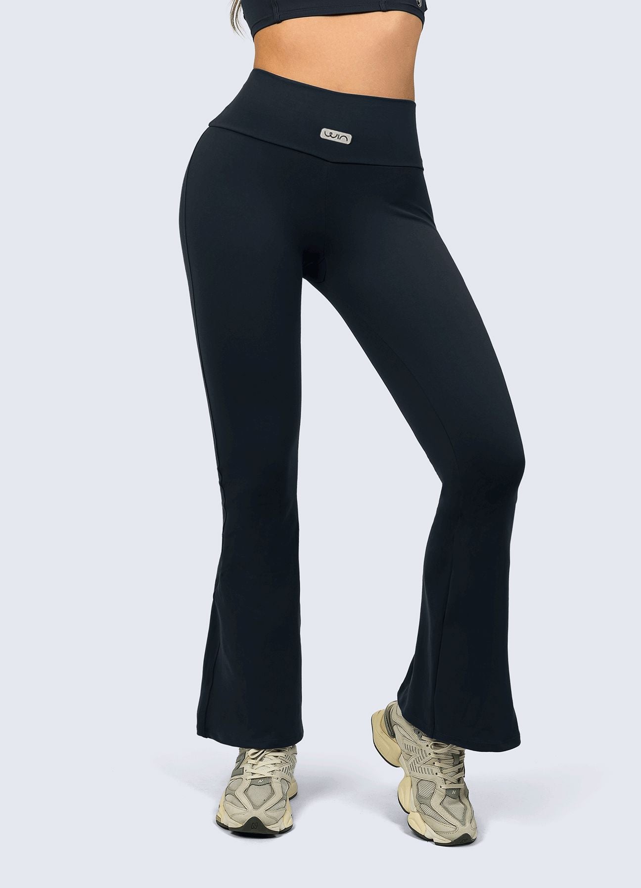 Jeans Acampanados Para Mujer | Jeans Negros | WIN ROPA DEPORTIVA