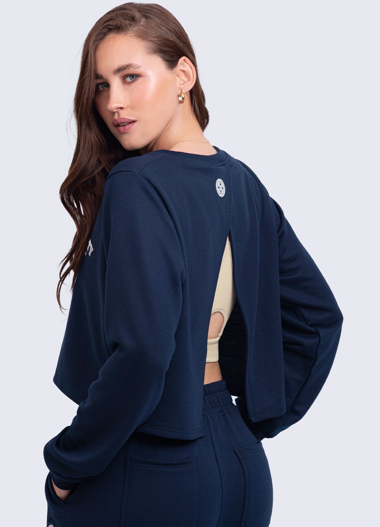 POLERA SPORTY- AZUL MARINO POLERAS WINropadeportiva