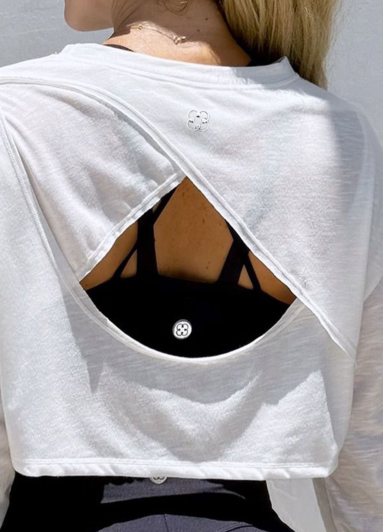 T-SHIRT CROP FREEDOM - IVORY TOPS WIN ROPA DEPORTIVA