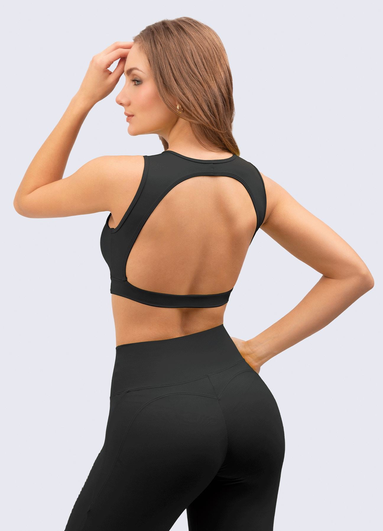 TOP EMANA H-LEVEL-NEGRO TOPS WIN ROPA DEPORTIVA