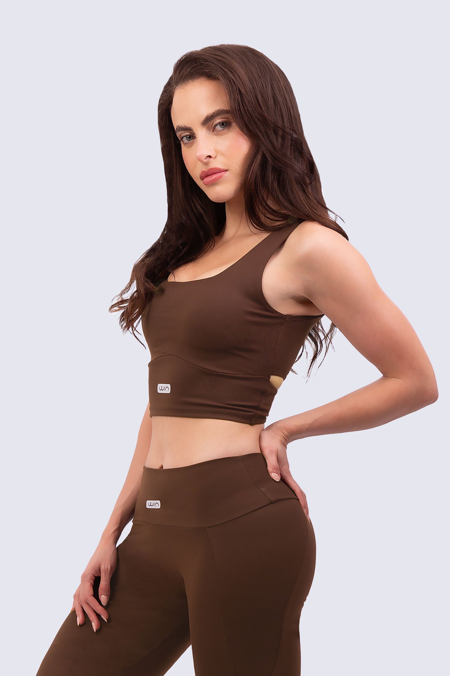 TOP EMANA SCULPT-MARRON OSCURO TOPS WIN ROPA DEPORTIVA S MARRON