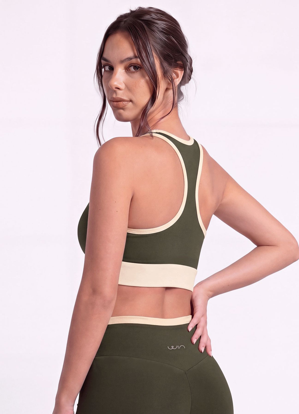 TOP EMANA SENSE - VERDE MILITAR TOPS WIN ROPA DEPORTIVA