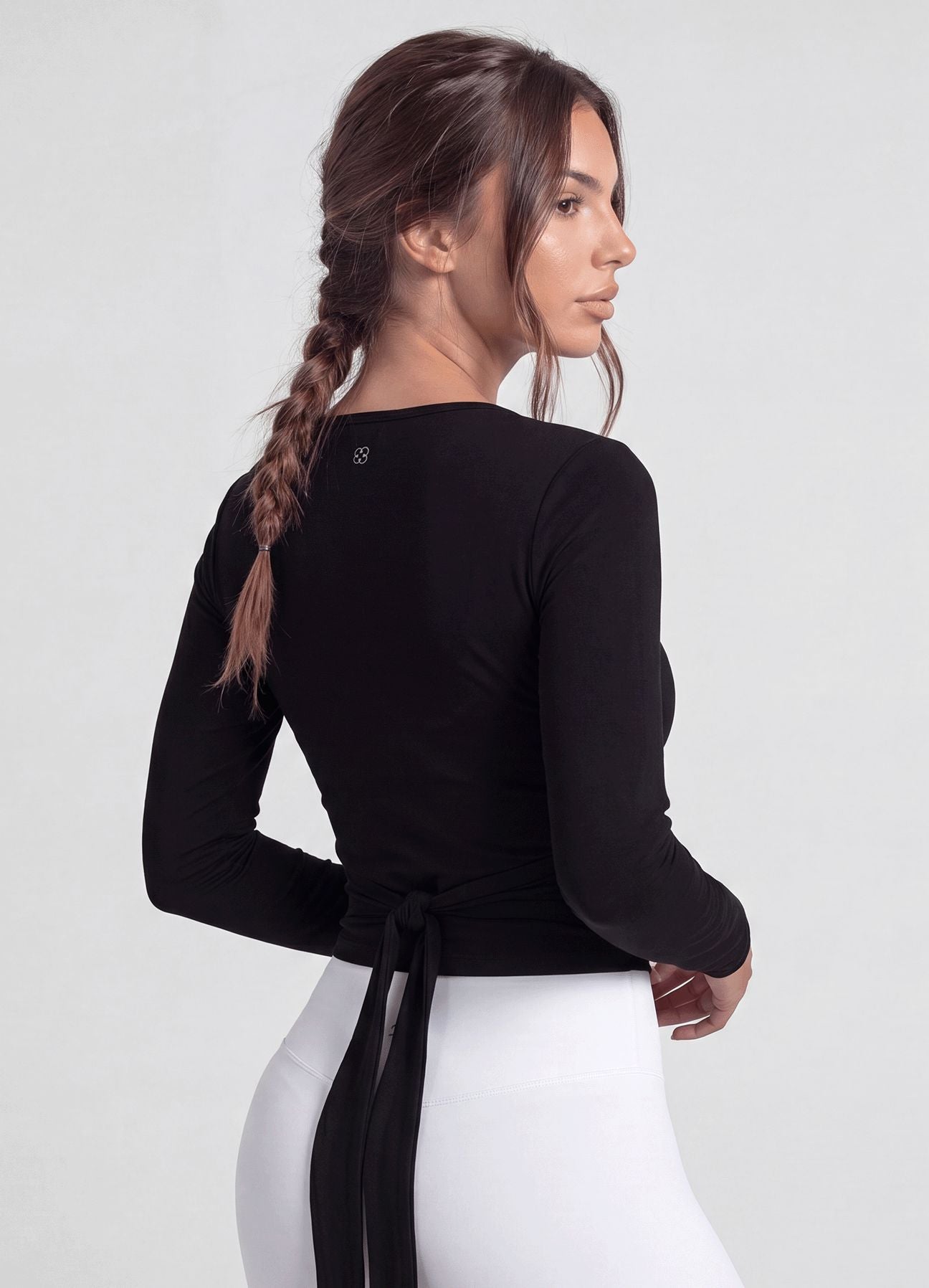 TOP STUDIO CRUZADO - NEGRO TOPS WIN ROPA DEPORTIVA