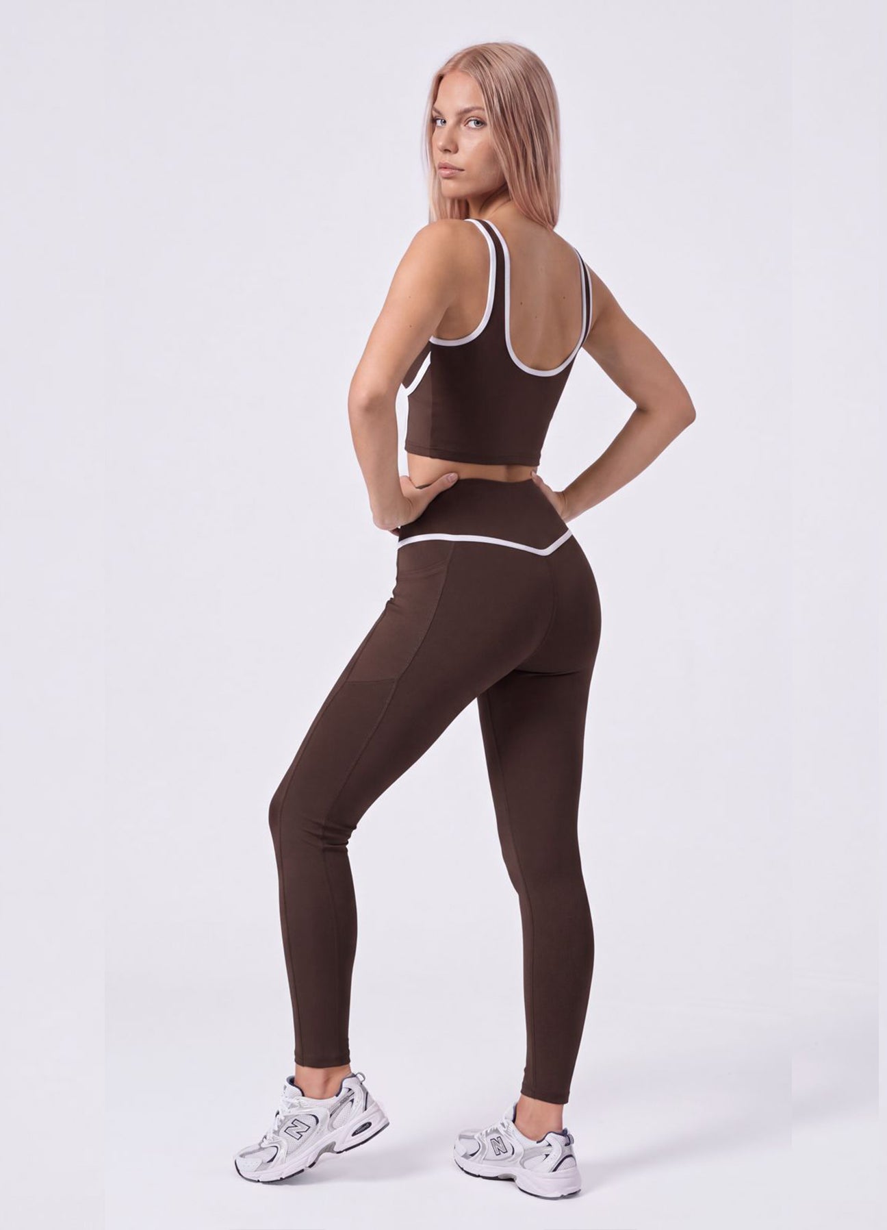 LEGGING EMANA WELLNESS - MARRON OSCURO