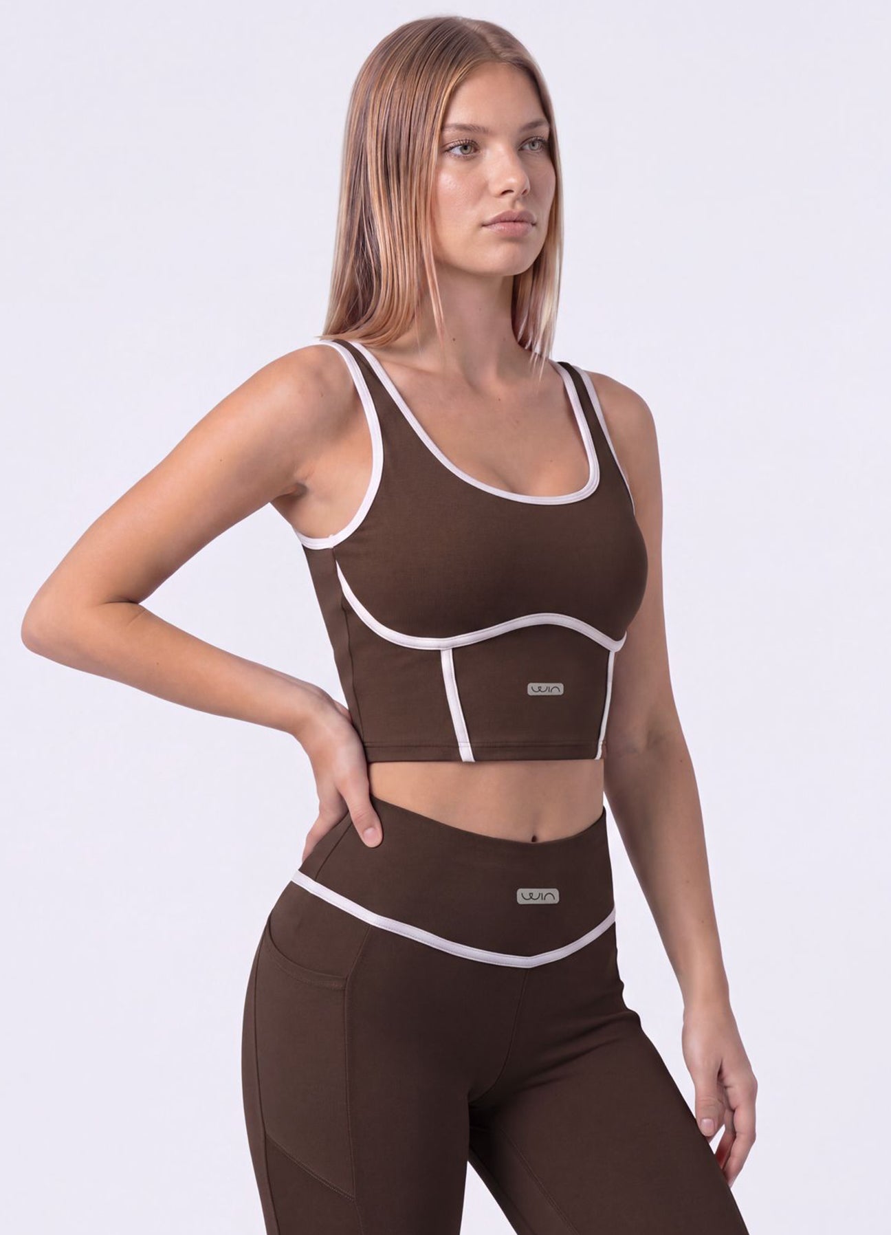 TOP EMANA WELLNESS - MARRON OSCURO