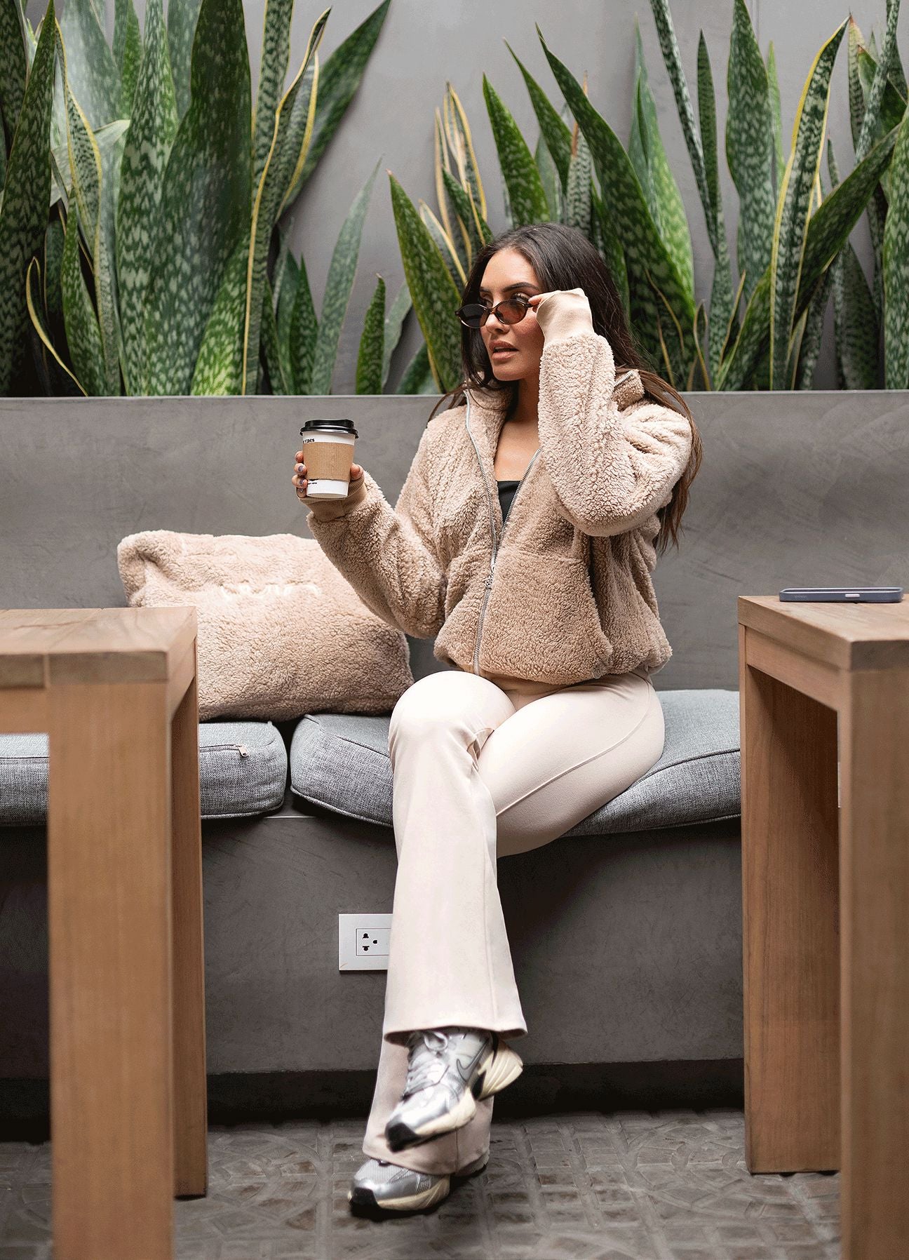 Chaqueta Beige de Mujer | Casaca Fleece Beige | WIN ROPA DEPORTIVA