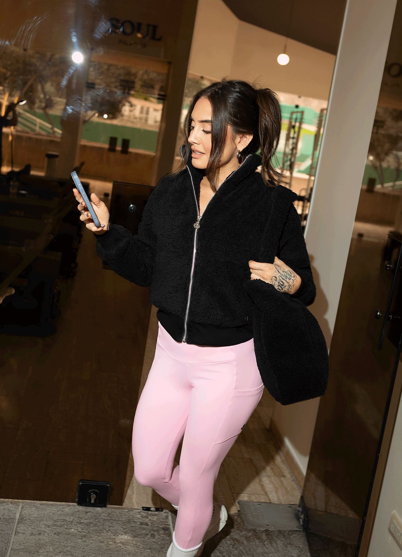 Casaca Fleece Negro | Chaqueta Negra de Mujer | WIN ROPA DEPORTIVA