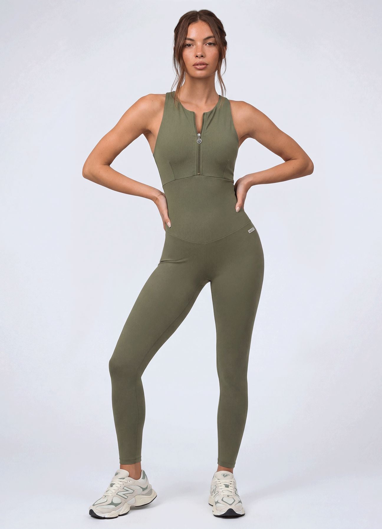 ENTERIZO EMANA CURVE UP - VERDE MILITAR ENTERIZOS WIN ROPA DEPORTIVA 