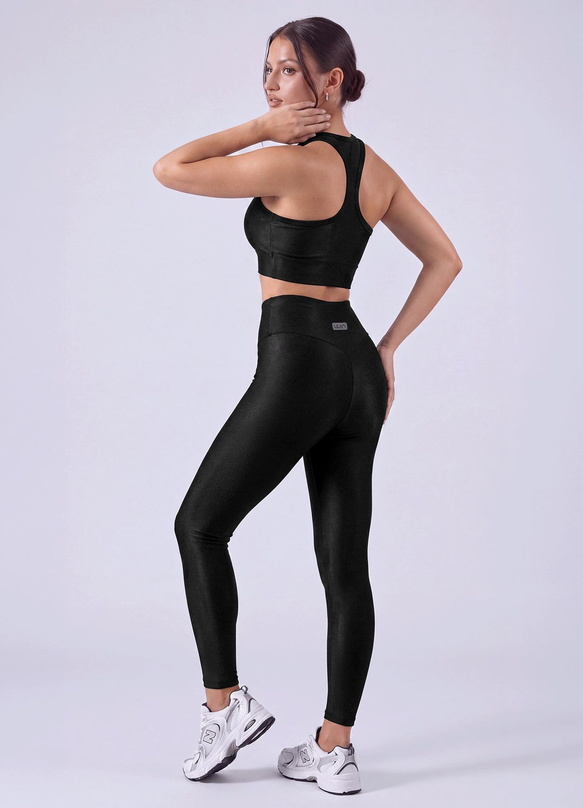 LEGGING EMANA RADIANCE - NEGRO LEGGINGS WIN ROPA DEPORTIVA 