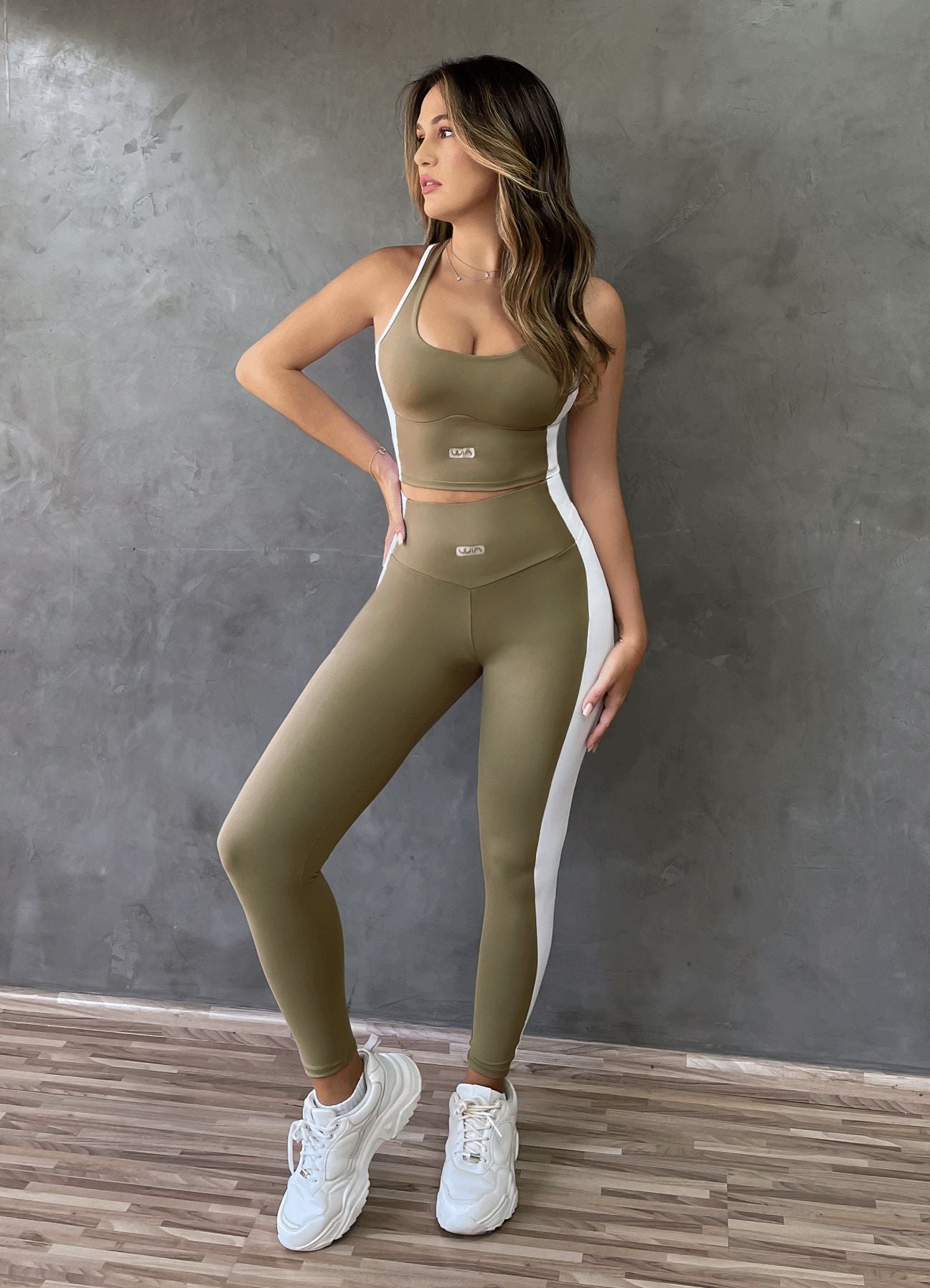 LEGGING EMANA RISE-VERDE CEMENTO LEGGINGS WIN S VERDE CEMENTO 