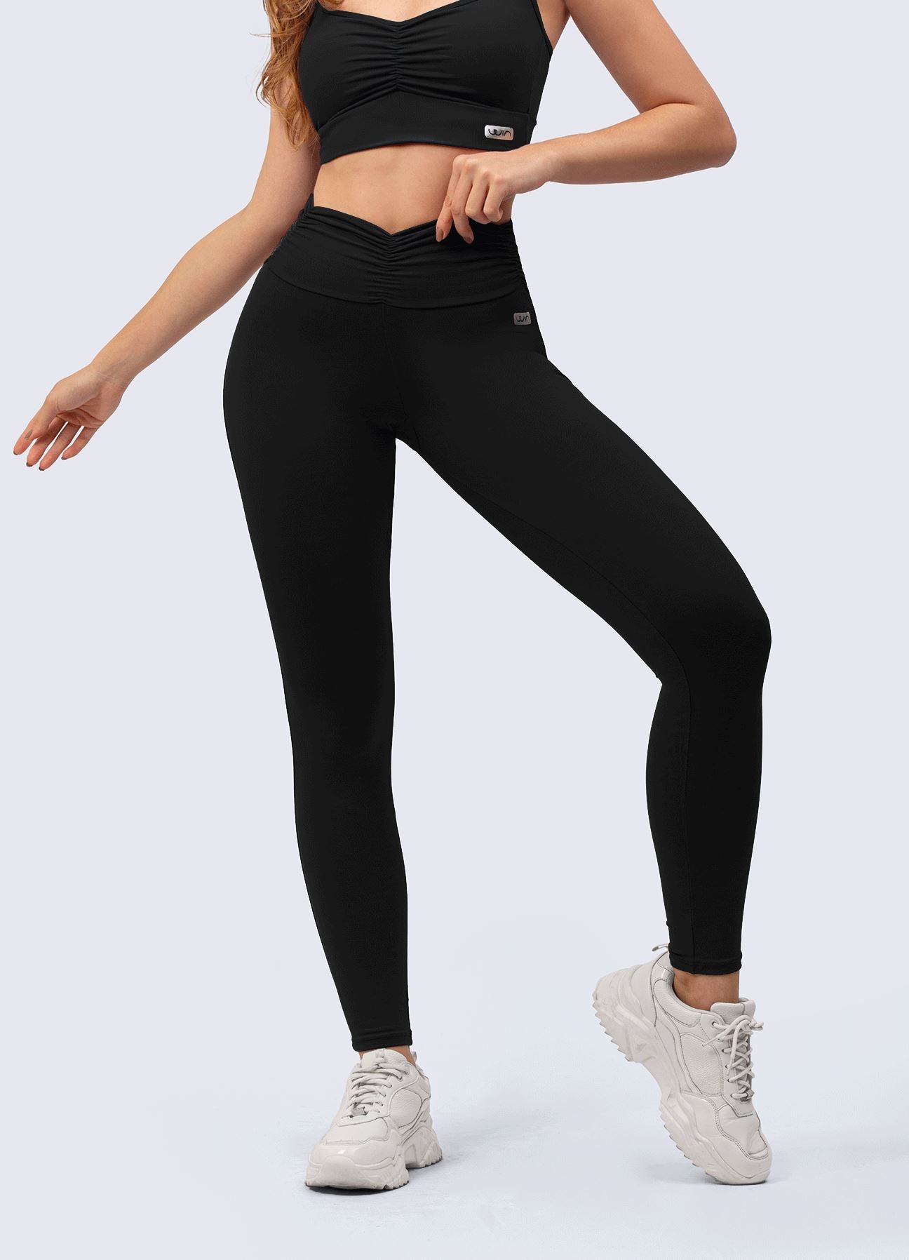 LEGGING EMANA SCRUNCH POCKET-NEGRO TOPS WINropadeportiva 