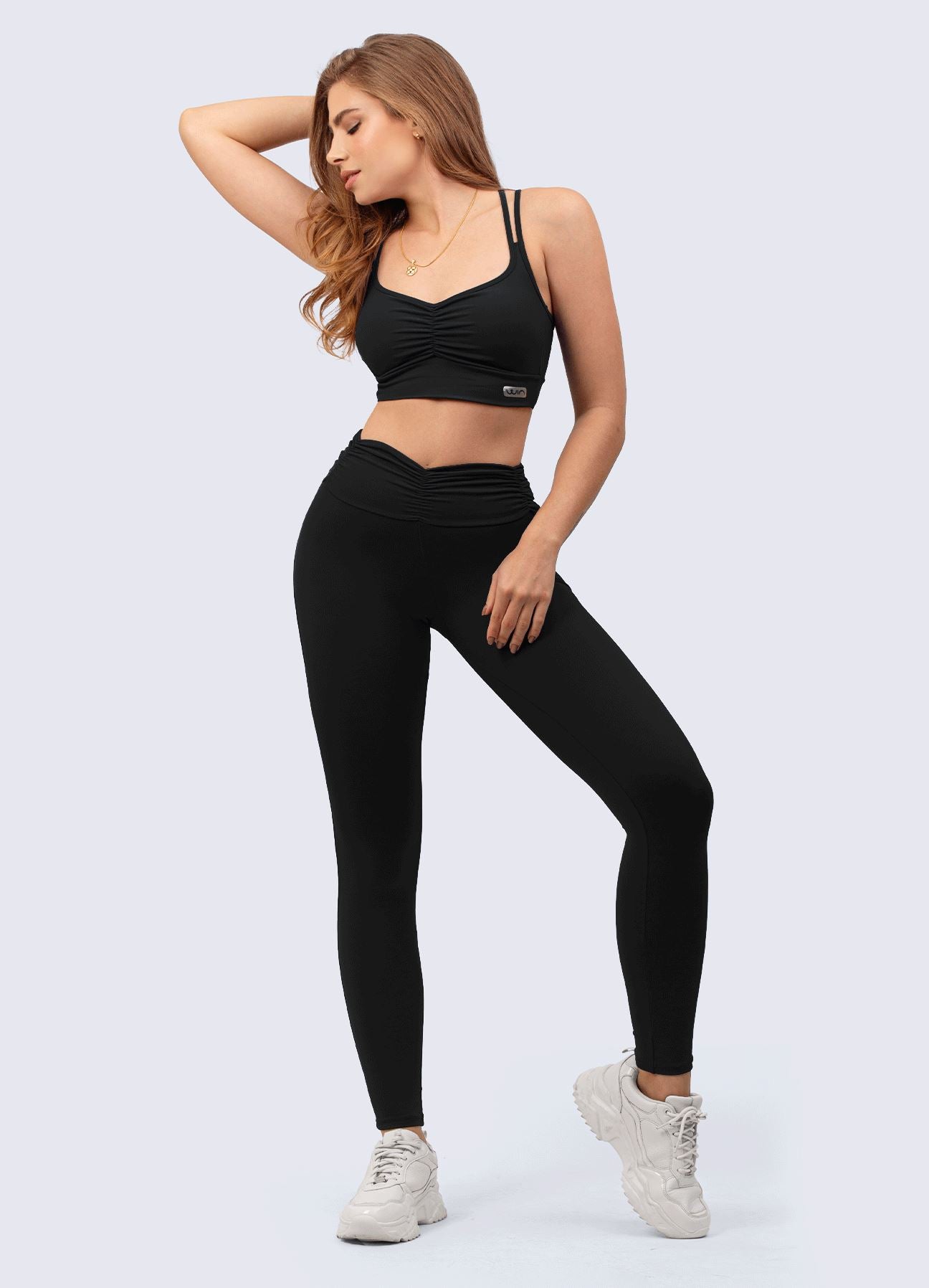 LEGGING EMANA SCRUNCH POCKET-NEGRO TOPS WINropadeportiva 