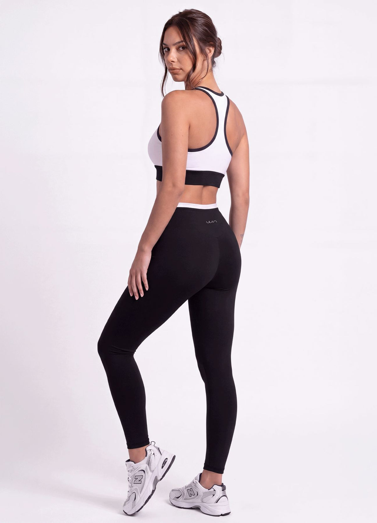 LEGGING EMANA SENSE - NEGRO/BLANCO LEGGINGS WIN ROPA DEPORTIVA 