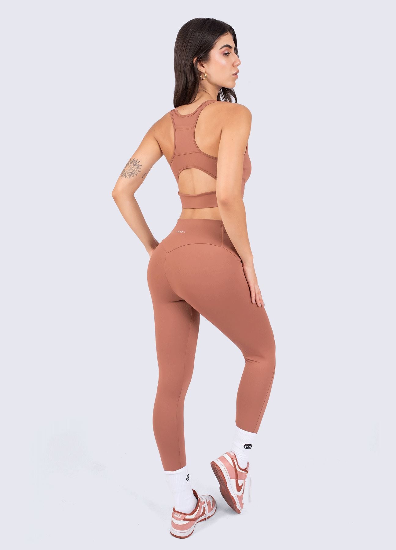 LEGGING EMANA SHAPE - MARRON COCOA LEGGINGS WIN ROPA DEPORTIVA 