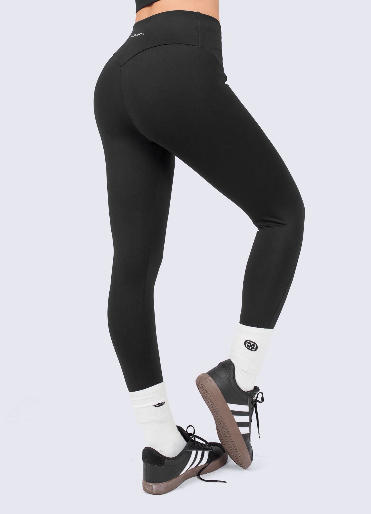 LEGGING EMANA SHAPE - NEGRO LEGGINGS WIN ROPA DEPORTIVA 