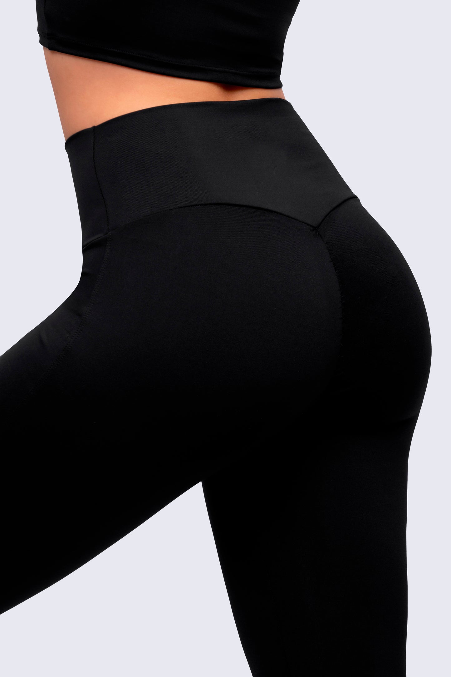 LEGGING EMANA ZIPPER-NEGRO LEGGINGS WIN ROPA DEPORTIVA 