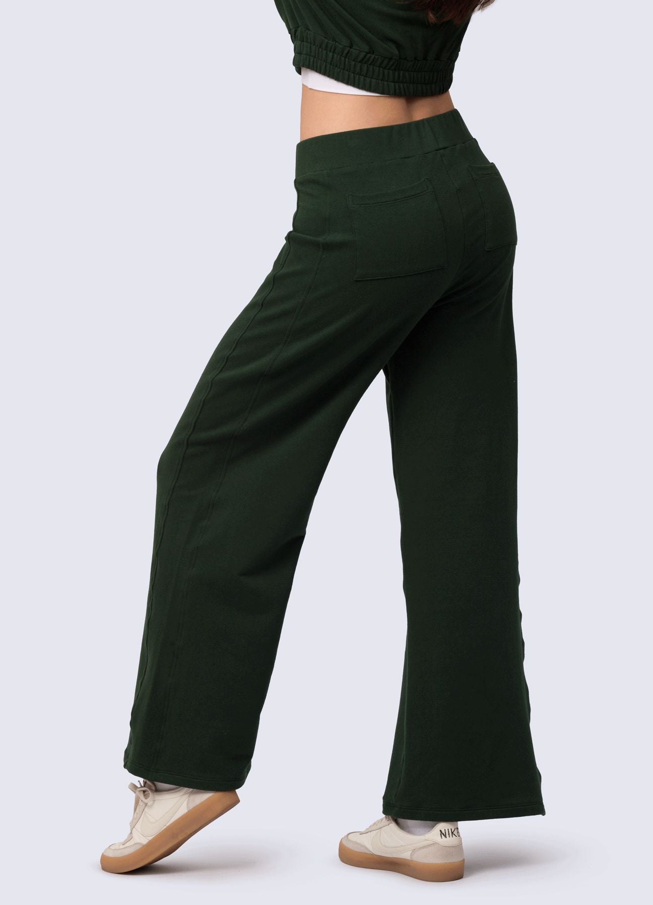 PANTALON BUZO LOUNGE VERDE BOTELLA PANTALONES WIN ROPA DEPORTIVA 