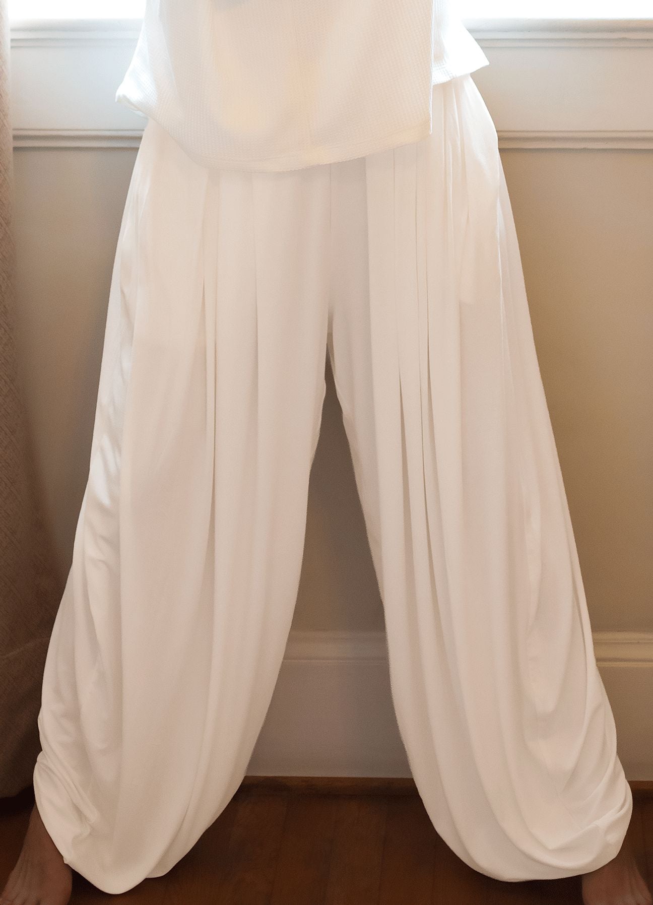 PANTALON HAREM AURA - HUESO PANTALONES WIN ROPA DEPORTIVA 