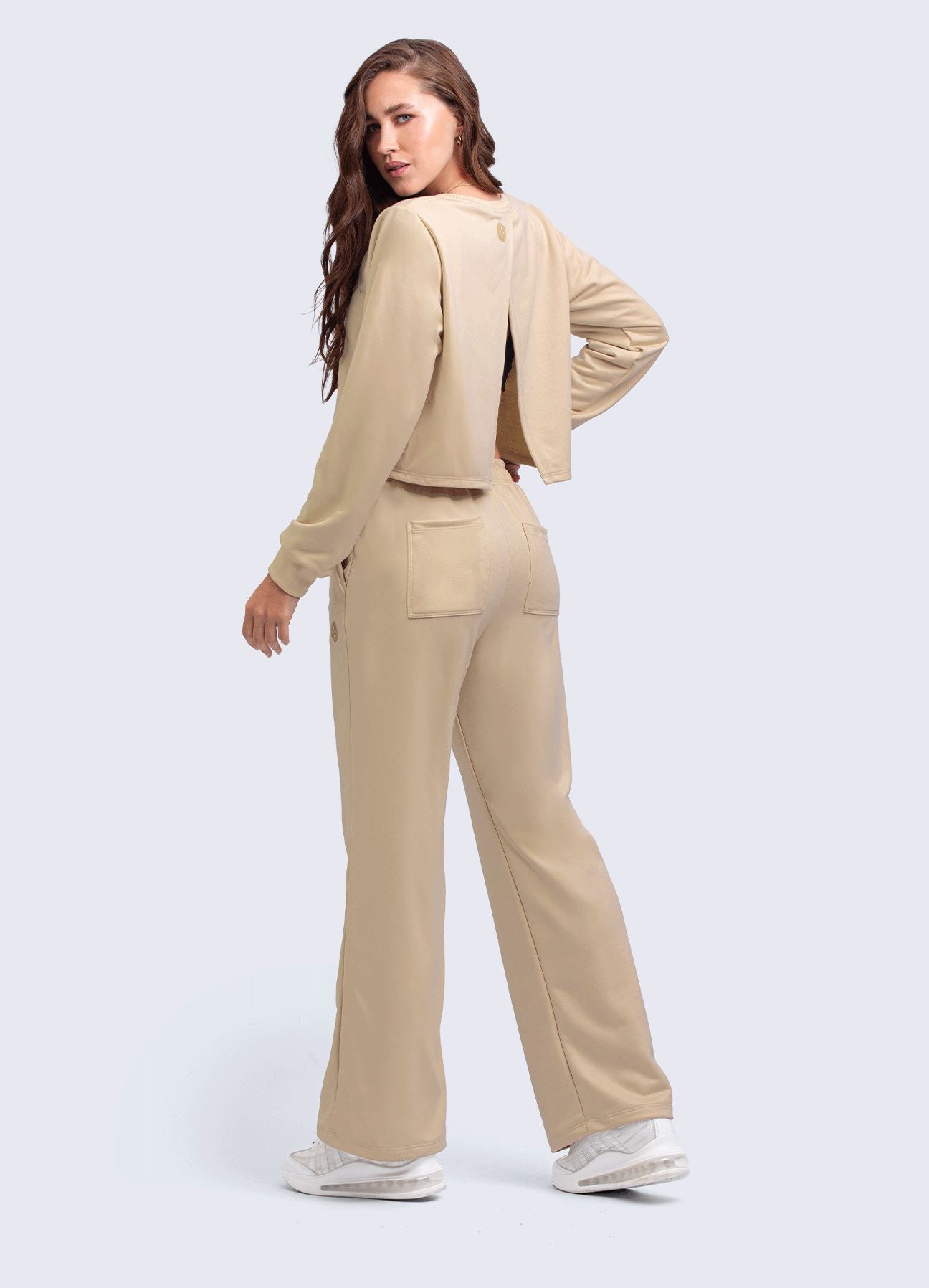 PANTALON SPORTY-BEIGE PANTALONES WINropadeportiva 