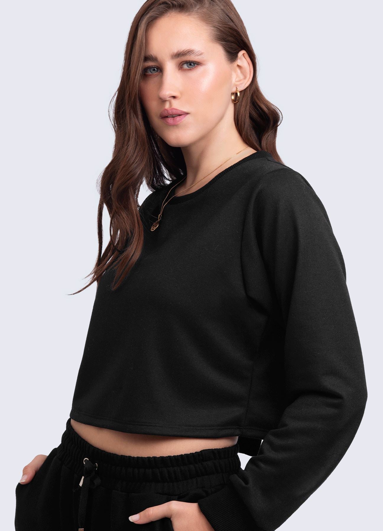 POLERA SPORTY- NEGRO POLERAS WINropadeportiva 