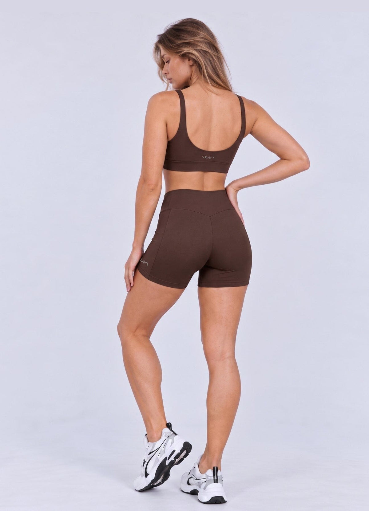 SHORT EMANA MIND - MARRON OSCURO SHORTS WIN ROPA DEPORTIVA MARRON OSCURO S 