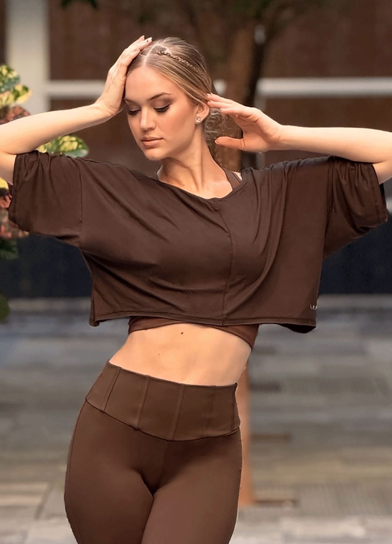 T-SHIRT EMOTIONS - MARRON OSCURO T-SHIRTS WIN ROPA DEPORTIVA 