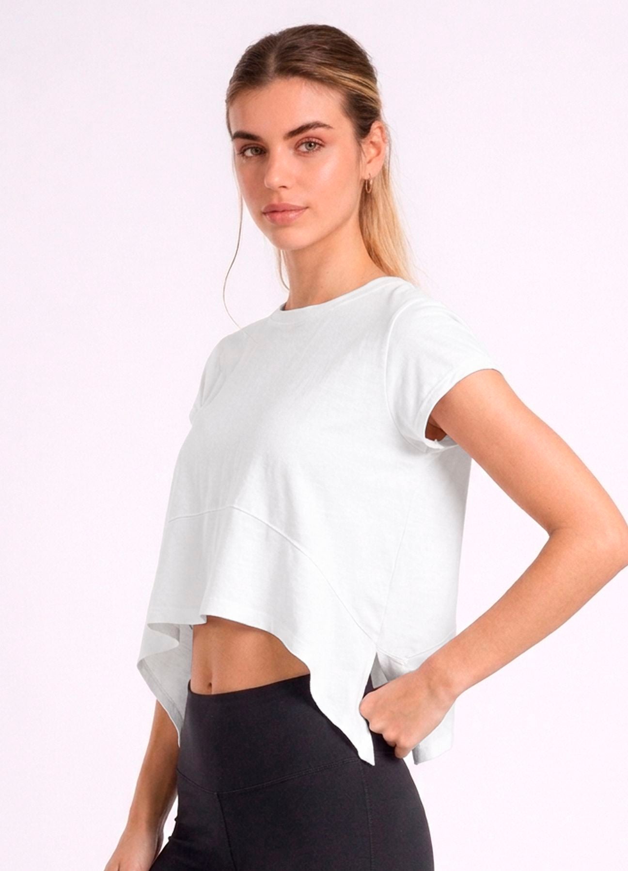 T-SHIRT HARDEST - BLANCO T-SHIRTS WIN ROPA DEPORTIVA 