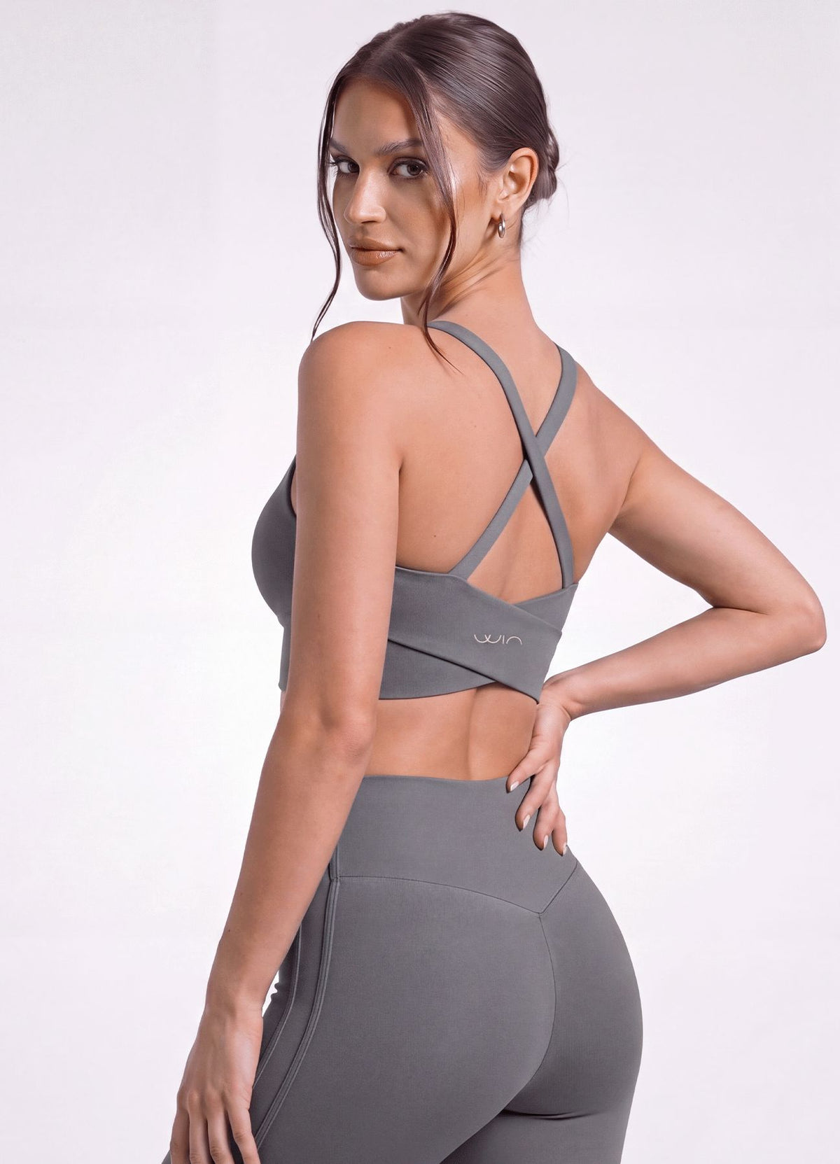 TOP EMANA AURA - GRIS TOPS WIN ROPA DEPORTIVA 