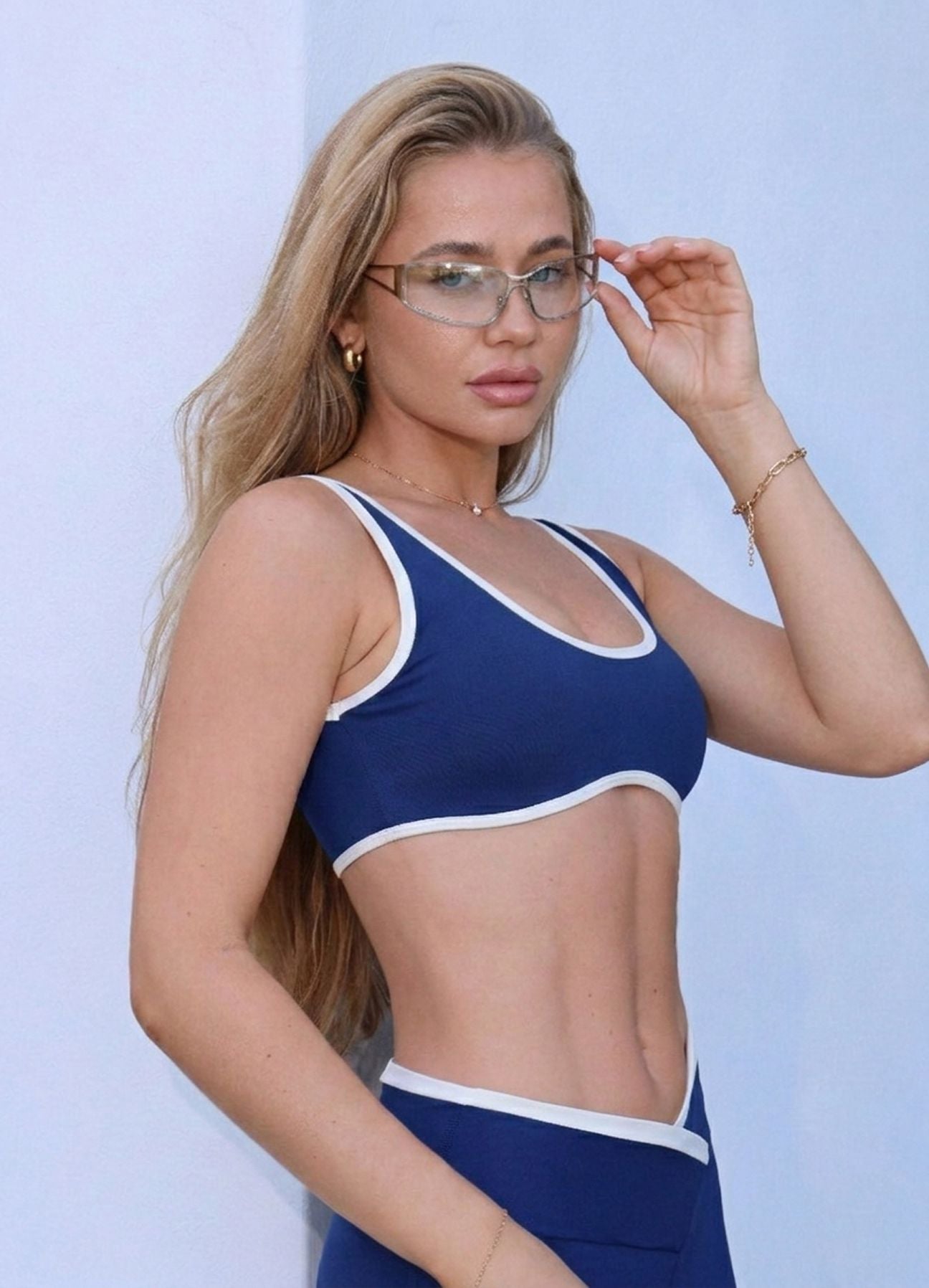 TOP EMANA CUT CONTRAST - AZUL MARINO TOPS WIN ROPA DEPORTIVA 