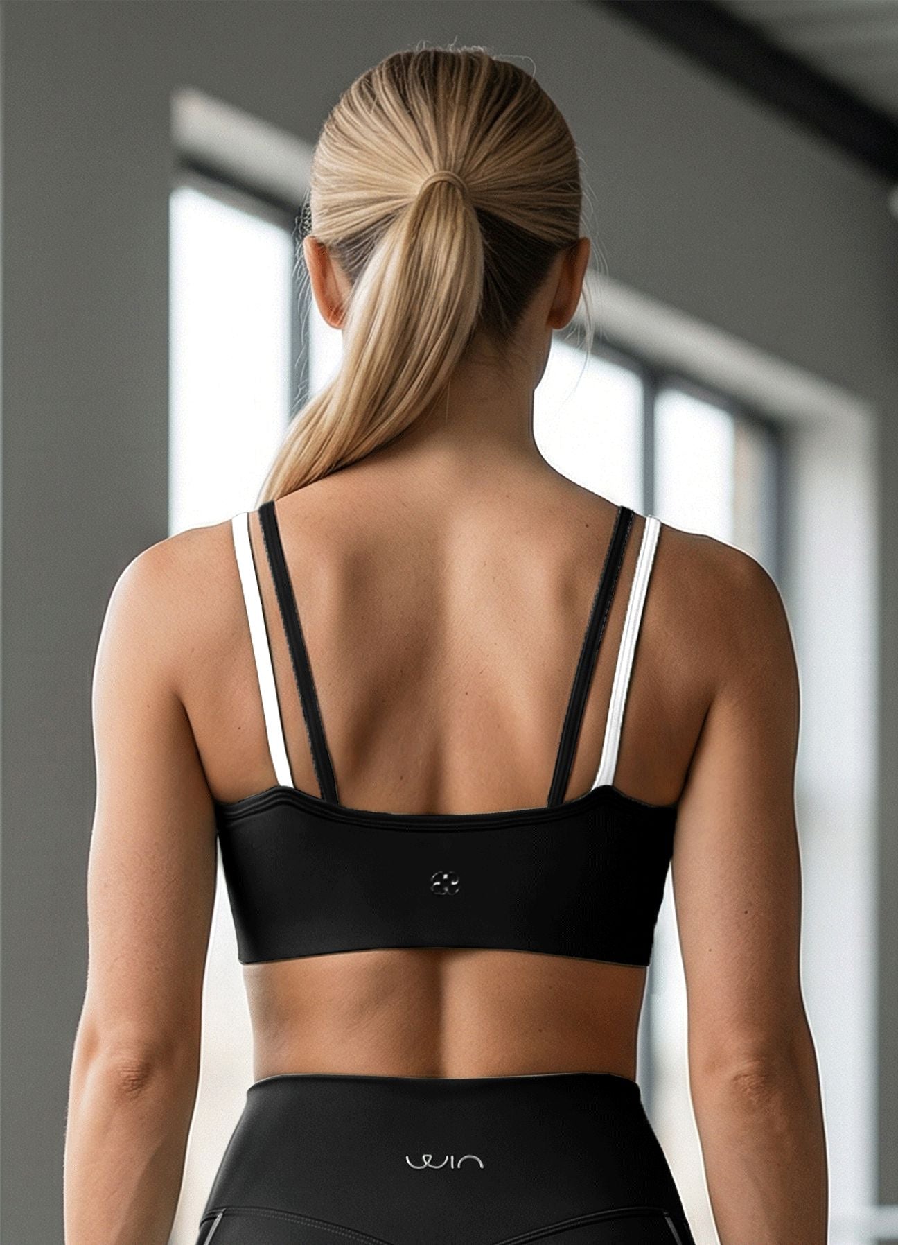 TOP EMANA CUT SUPPORT - NEGRO TOPS WIN ROPA DEPORTIVA 