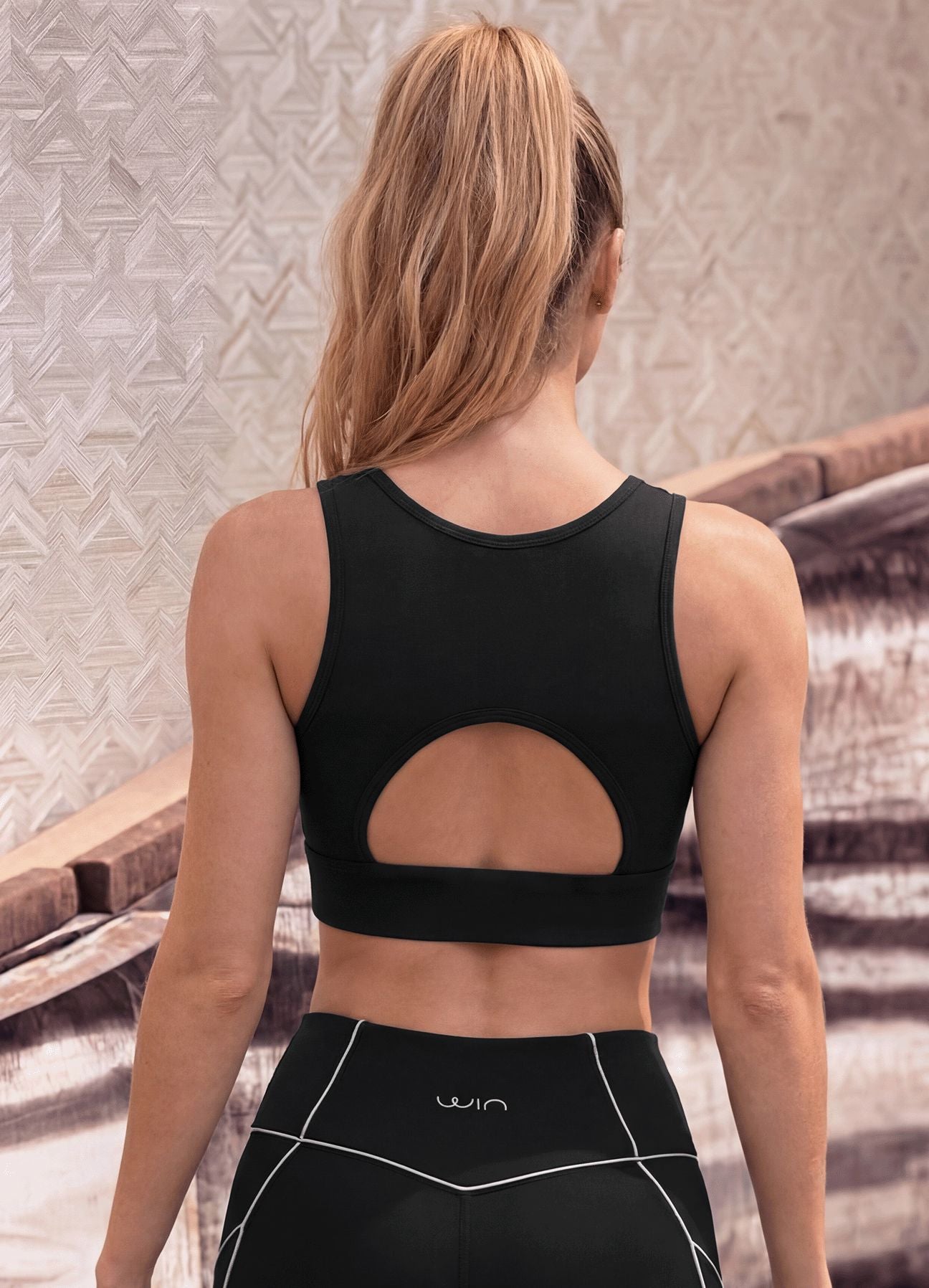 TOP EMANA MAXIM SCULPT - NEGRO TOPS WIN ROPA DEPORTIVA 
