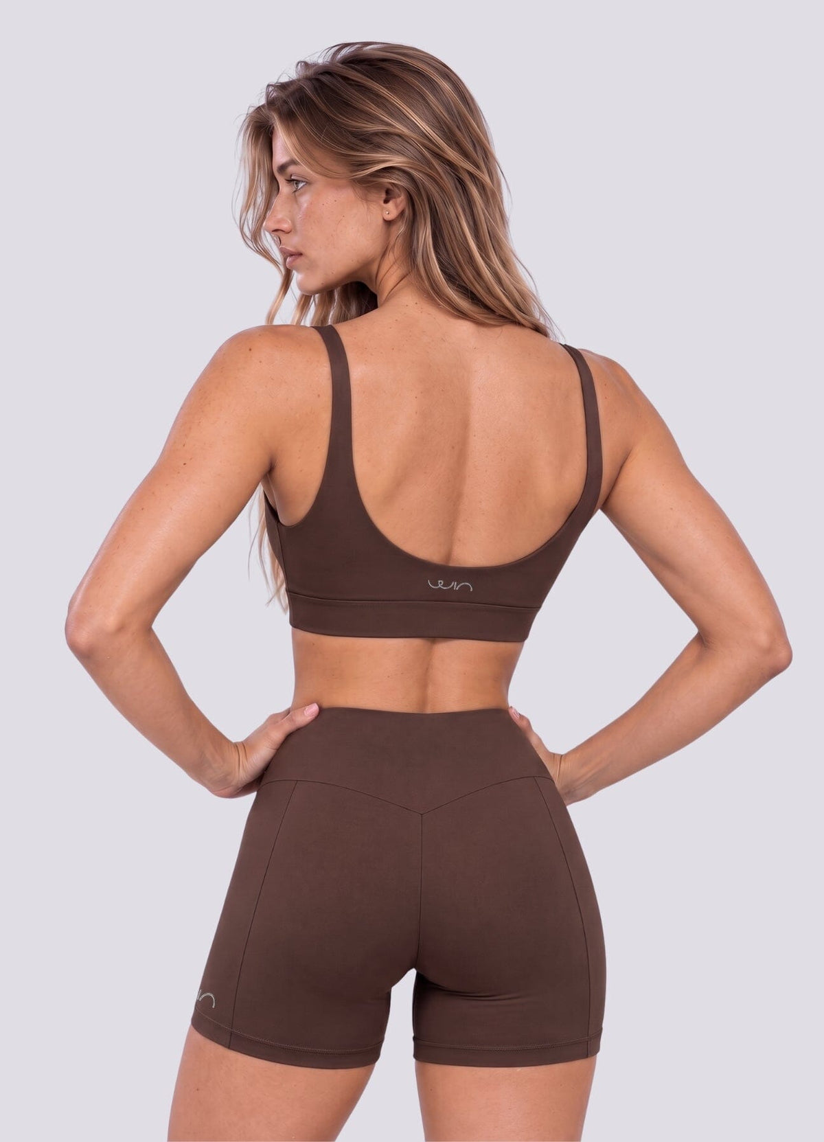 TOP EMANA MIND - MARRON OSCURO TOPS WIN ROPA DEPORTIVA MARRON OSCURO S 