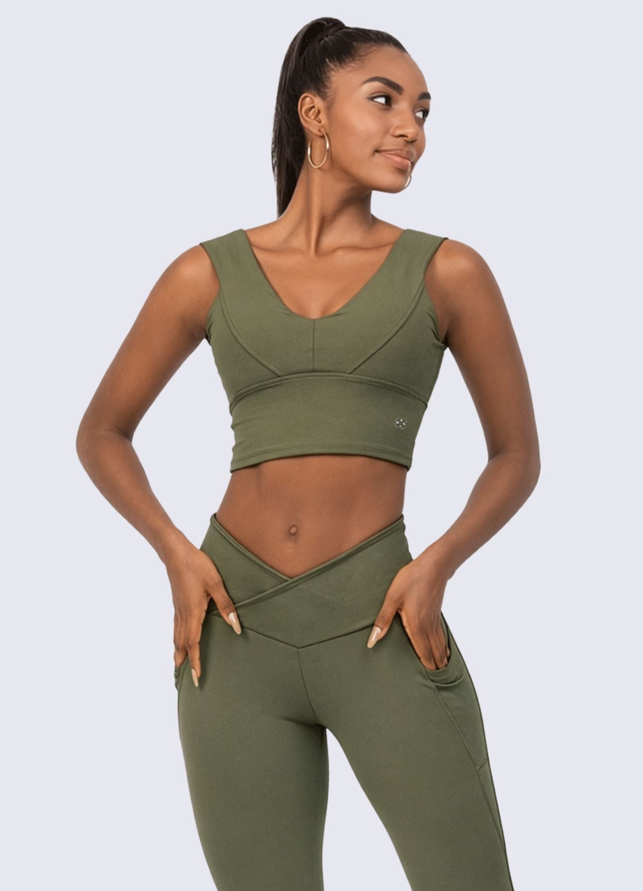 TOP EMANA PERFECT BELT - VERDE MILITAR TOPS WIN ROPA DEPORTIVA S verde militar 