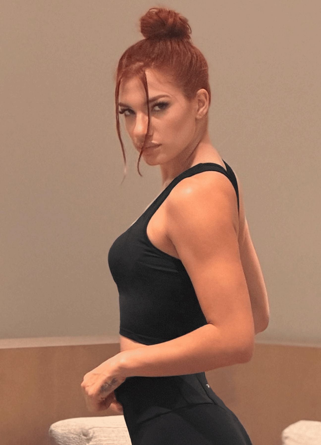 TOP EMANA PLAY - NEGRO WIN ROPA DEPORTIVA 