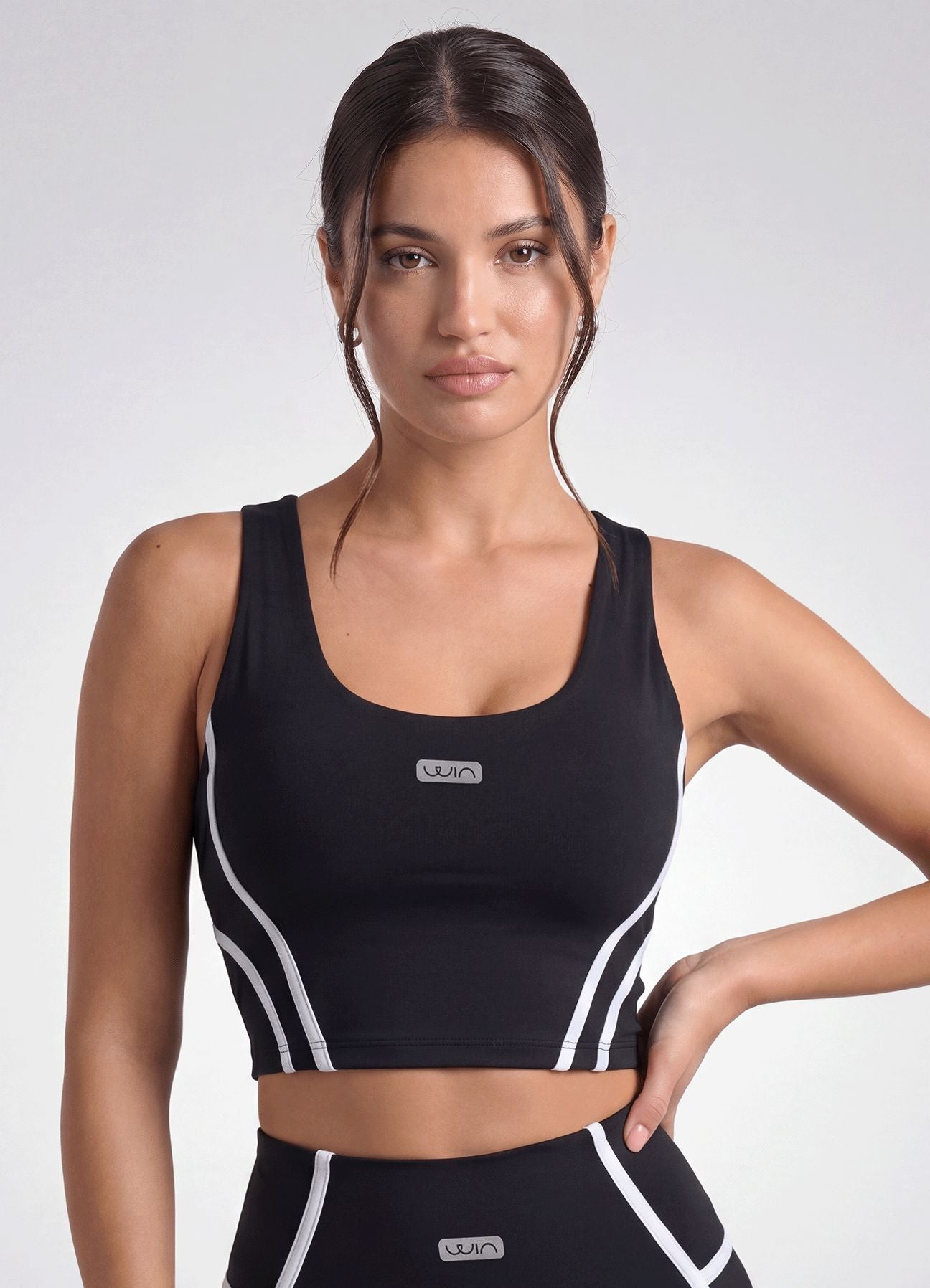 TOP EMANA PULSE - NEGRO TOPS WIN ROPA DEPORTIVA 