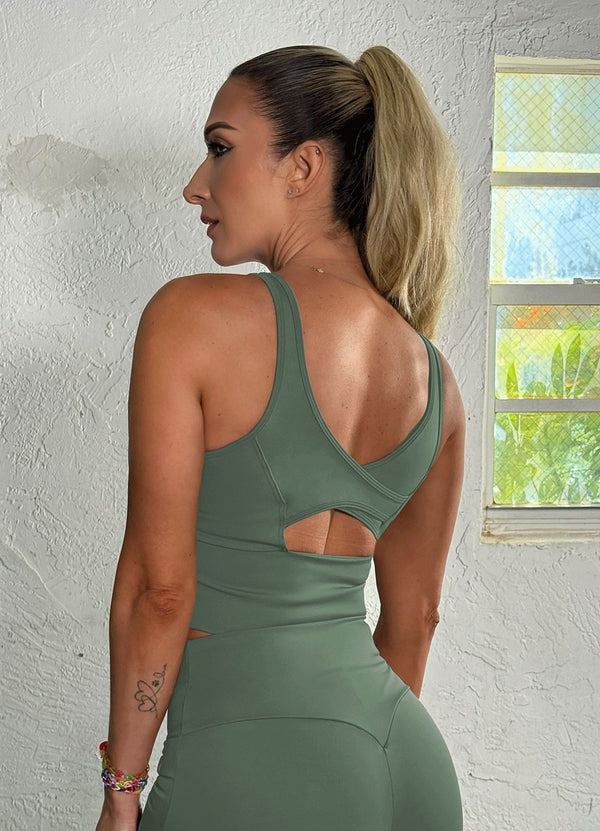 TOP FLEX MOVEMENT - VERDE SALVIA WIN ROPA DEPORTIVA 