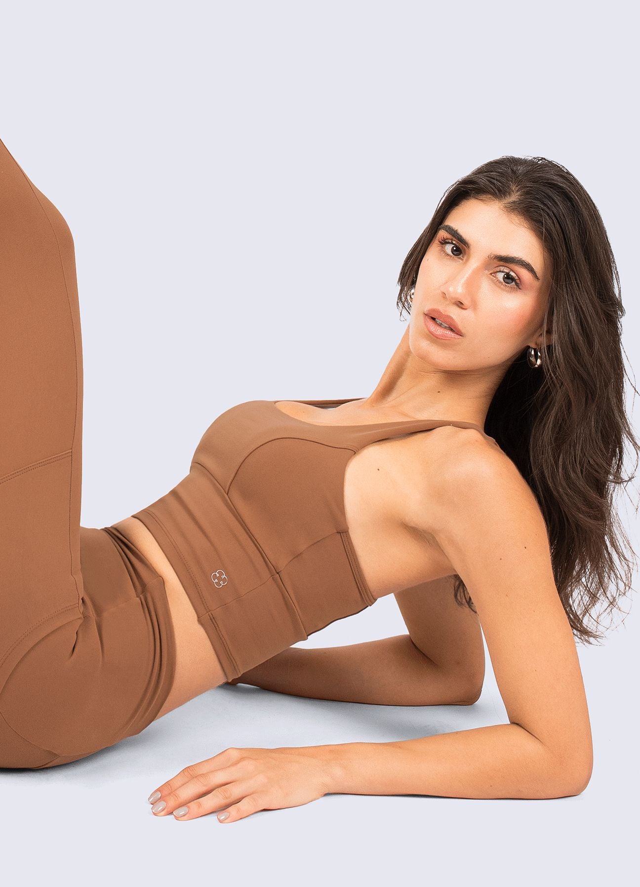 TOP READY GO - MARRON TOPS WIN ROPA DEPORTIVA 