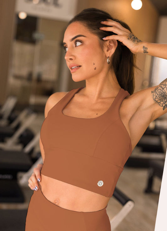 TOP READY GO - MARRON TOPS WIN ROPA DEPORTIVA 
