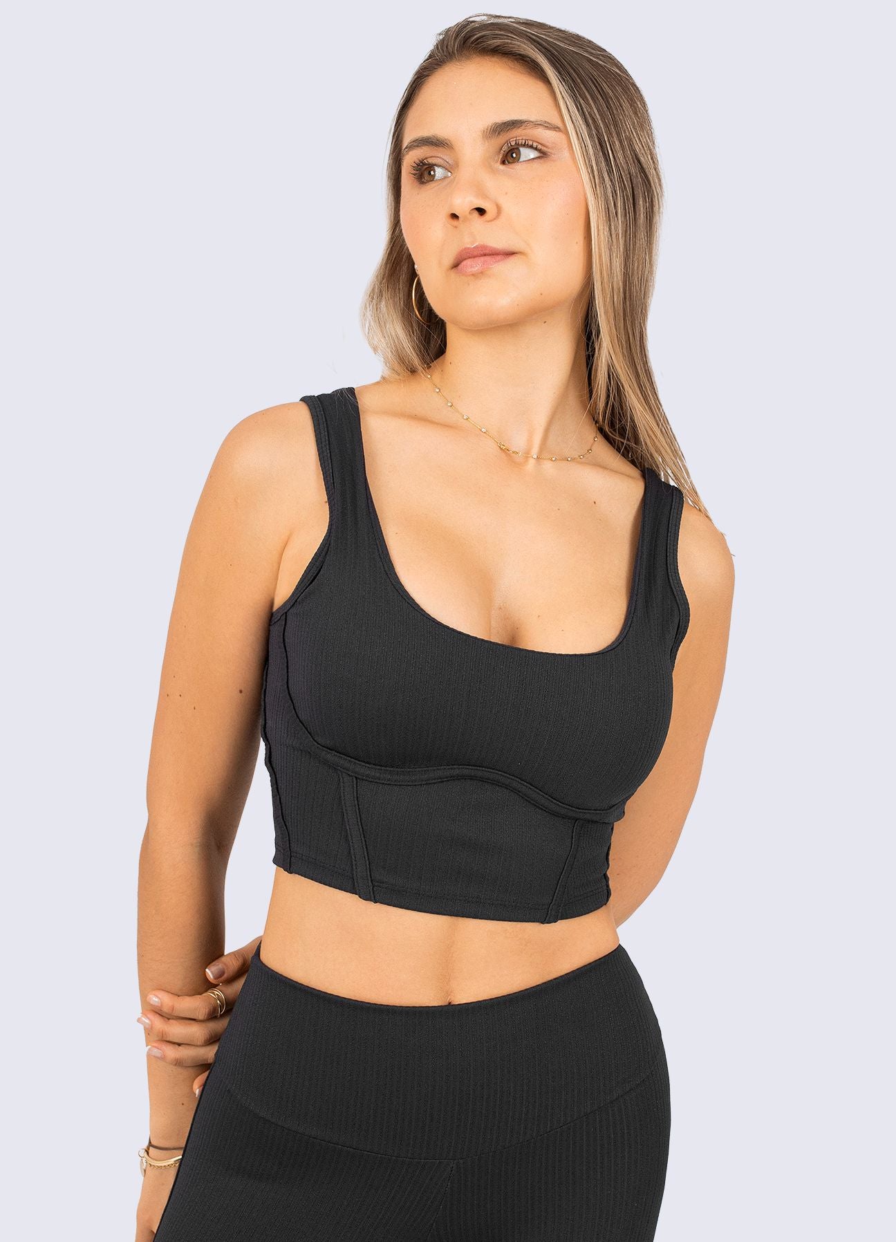 TOP SCULPT SHINE - NEGRO TOPS WIN ROPA DEPORTIVA 