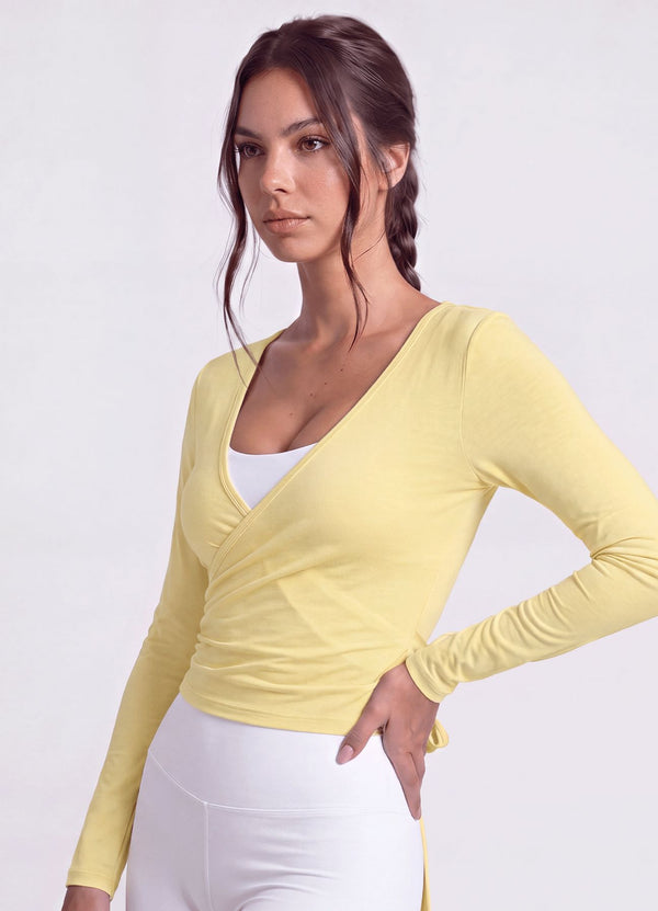 TOP STUDIO CRUZADO - BUTTERCREAM TOPS WIN ROPA DEPORTIVA 