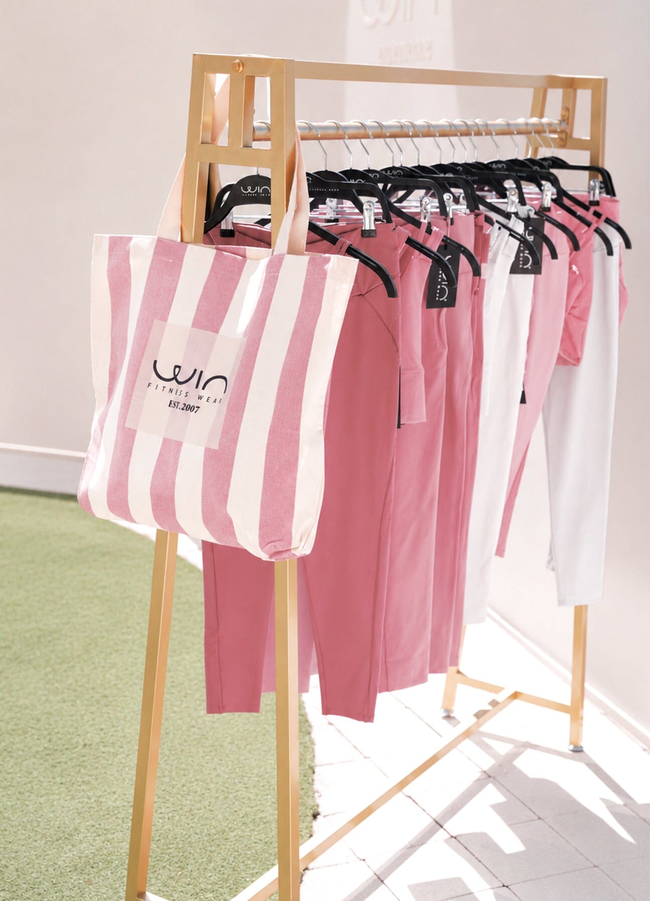TOTE BAG STUDIO - ROSADO ACCESORIOS WIN ROPA DEPORTIVA 
